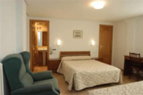 Hostal Aragon Teruel Eksteriør bilde
